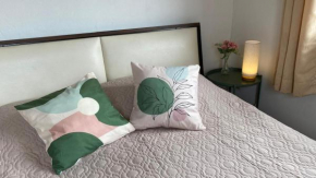 2 bedroom Mountain view cozy family flat